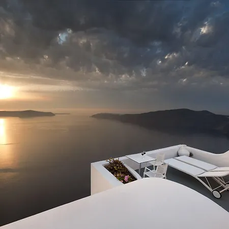 Regina Mare-adults Only 4* Imerovigli (Santorini)